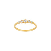 8kt. guldring m/5 x cz