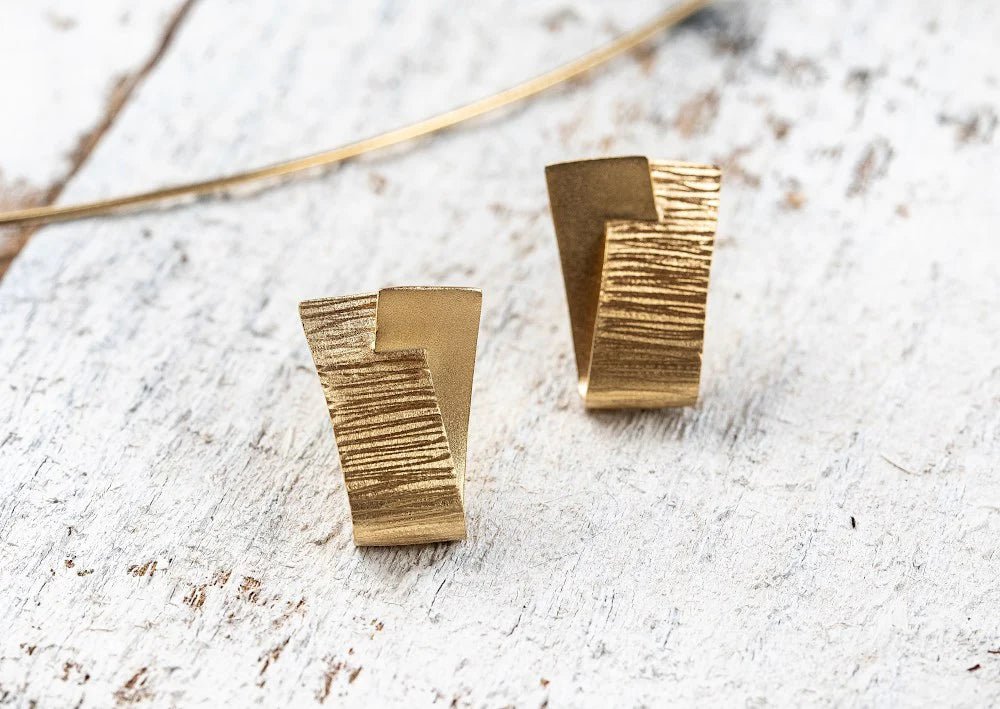 18 karat guld ørehænger mat/børstet - Urma.dk