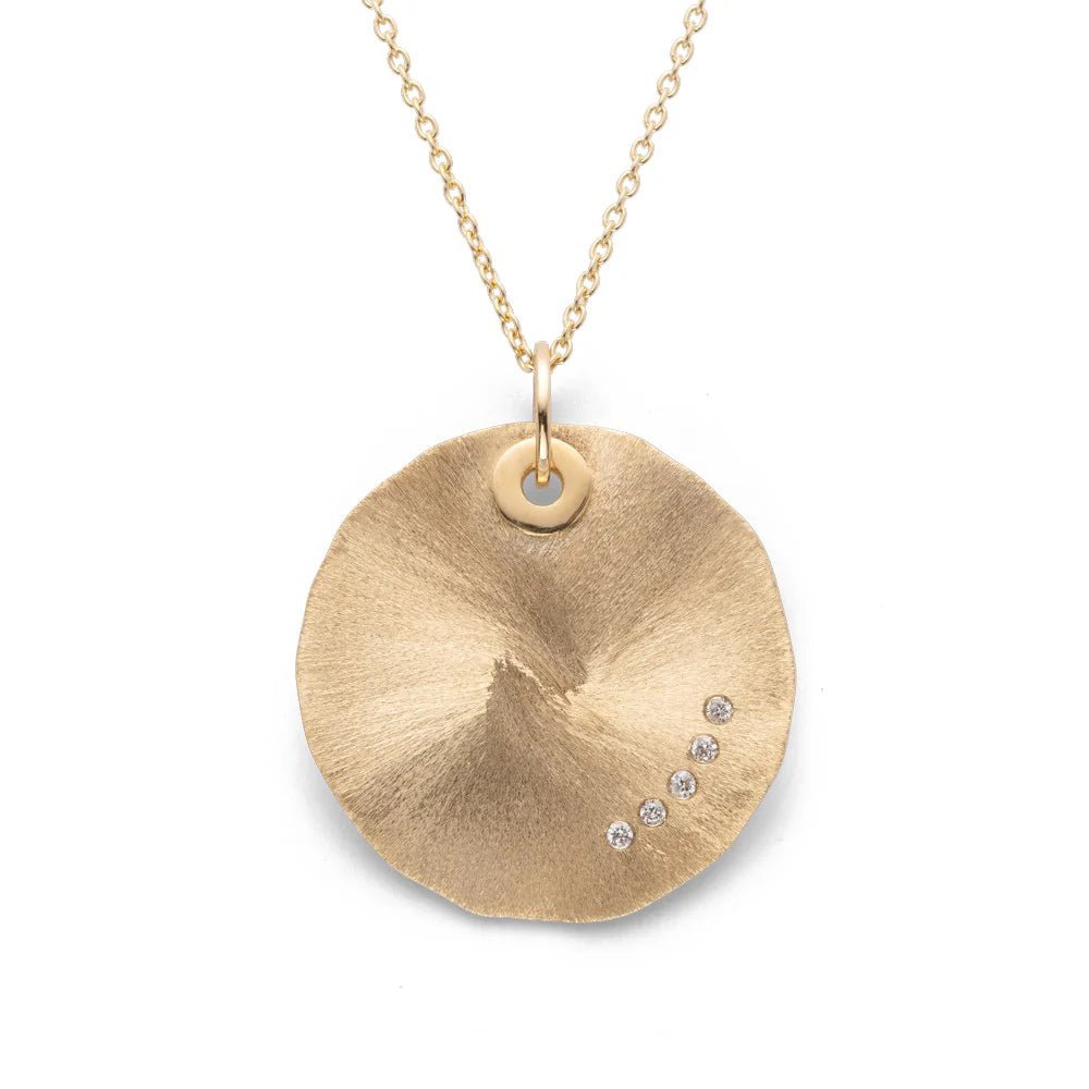 18 karat guld Vedhæng mat/børstet, dia.er 0,05ct W - SI - Urma.dk