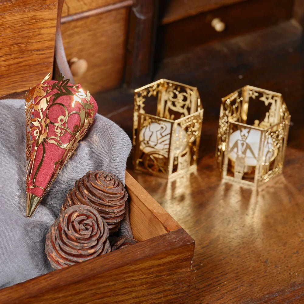 2 - stk. lysestage - Fyrtøjet - 18k forgyldt - Urma.dk