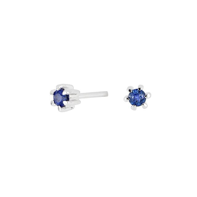 14kt. hvidguldsørestikker m/safir 2,5mm