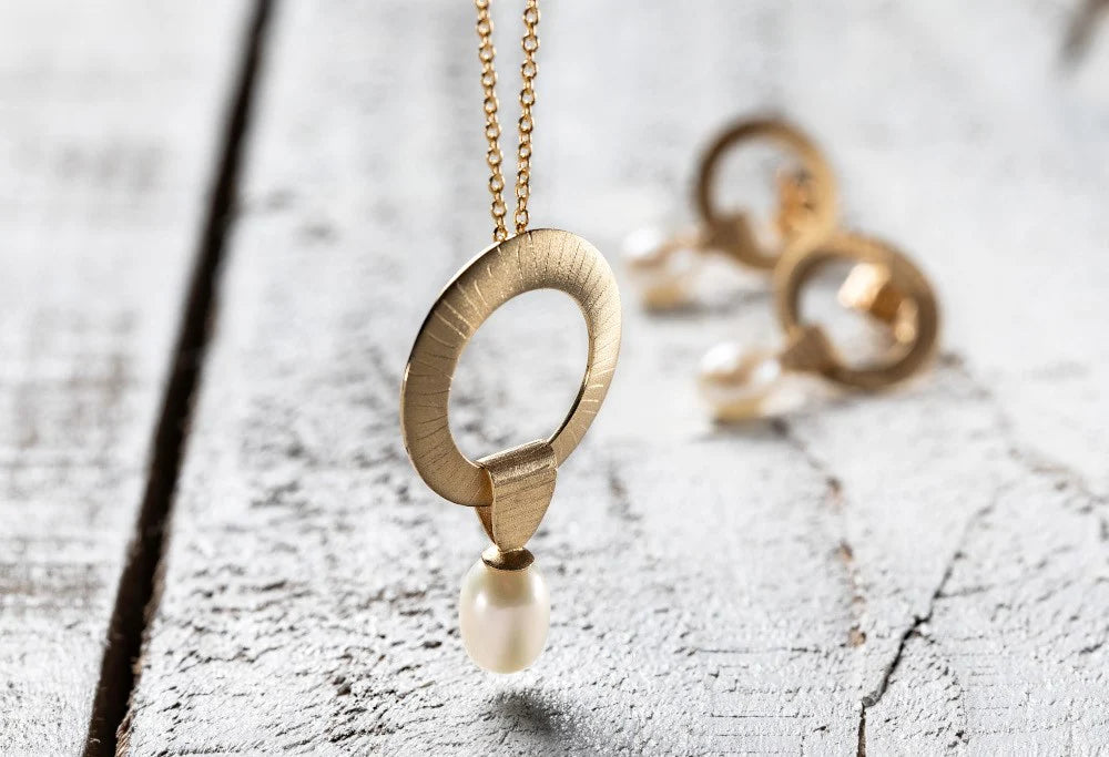 18 karat guld Vedhæng inkl. rund ankerkæde 45 + 5cm, 1mm