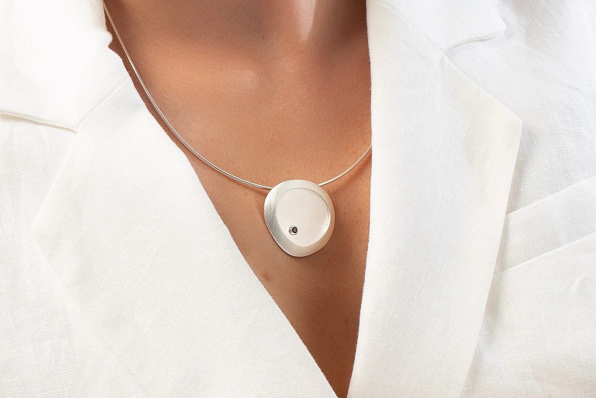 Sterling sølv Vedhæng mat/sandblæst, rhodolit 0,19ct