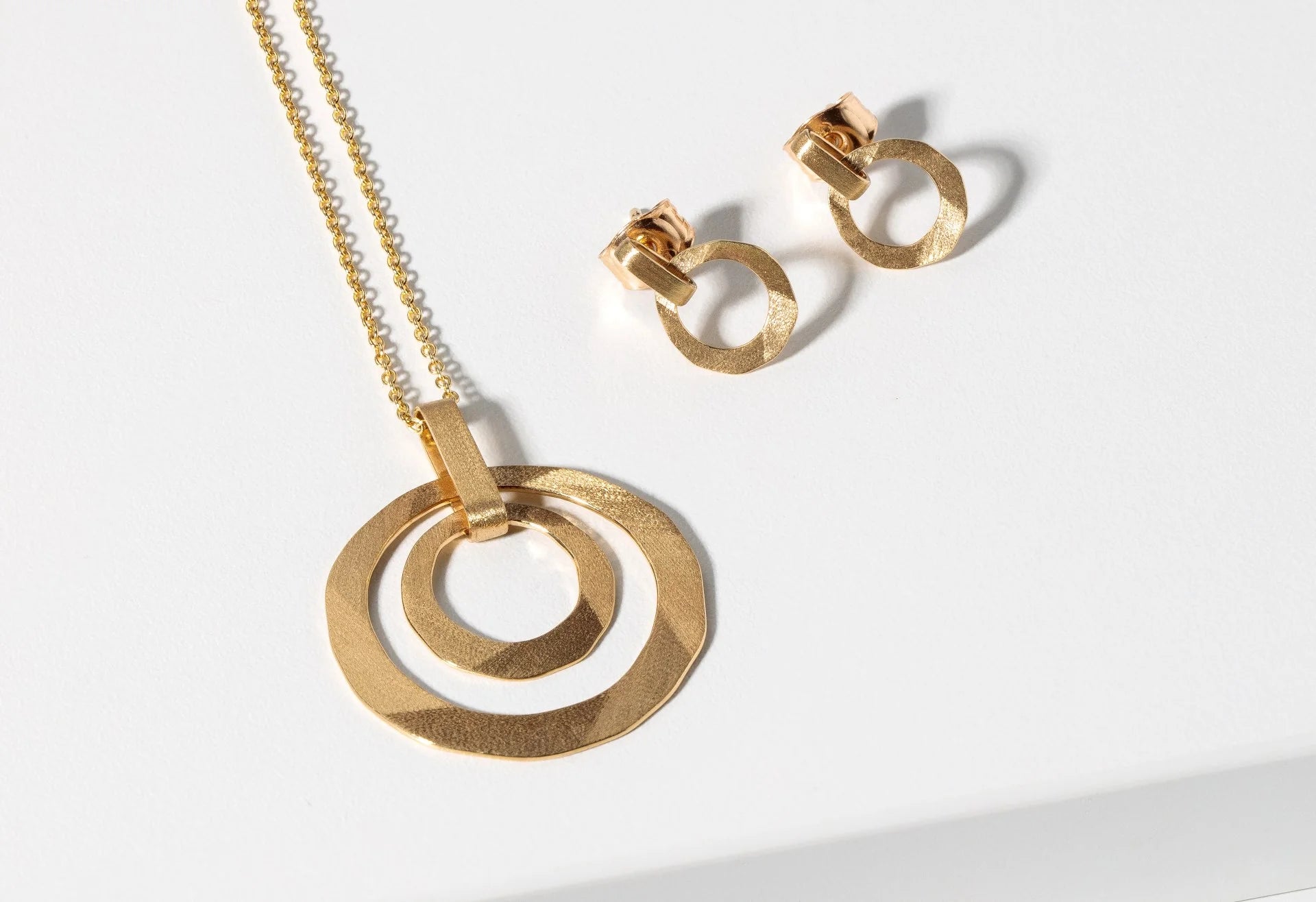 18 karat guld Vedhæng mat/børstet