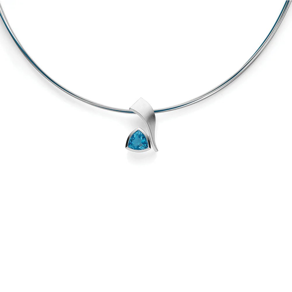 Sterling sølv vedhæng, mat, blå topaz 2,37ct