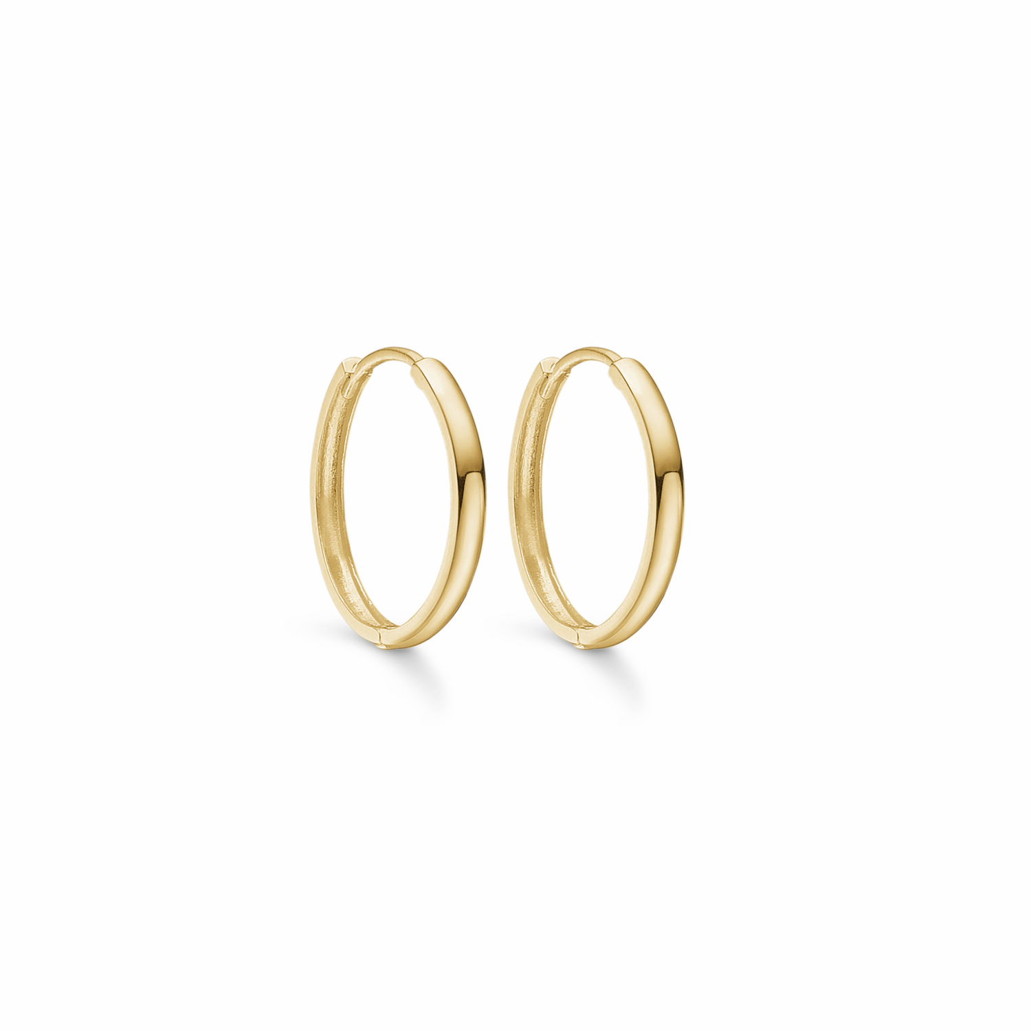 8 kt. guld knækcreol hvælvet med kantet side. Mål 2,2 x 20 mm.