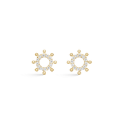 8 kt. guld ørestikker cirkel med syntetiske cubic zirconia med 8 kugler rundt om. Mål 7,92 x 7,92 mm.