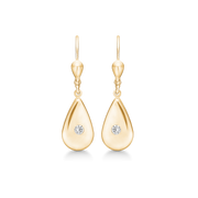 8 kt. guld ørehænger flad dråbe med syntetisk cubic zirconia.