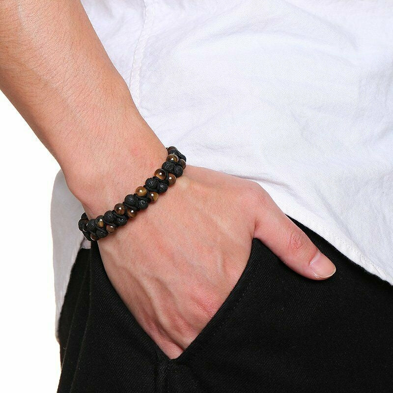Armbånd flettet med 2 rækker Lava stene og Tigerøje