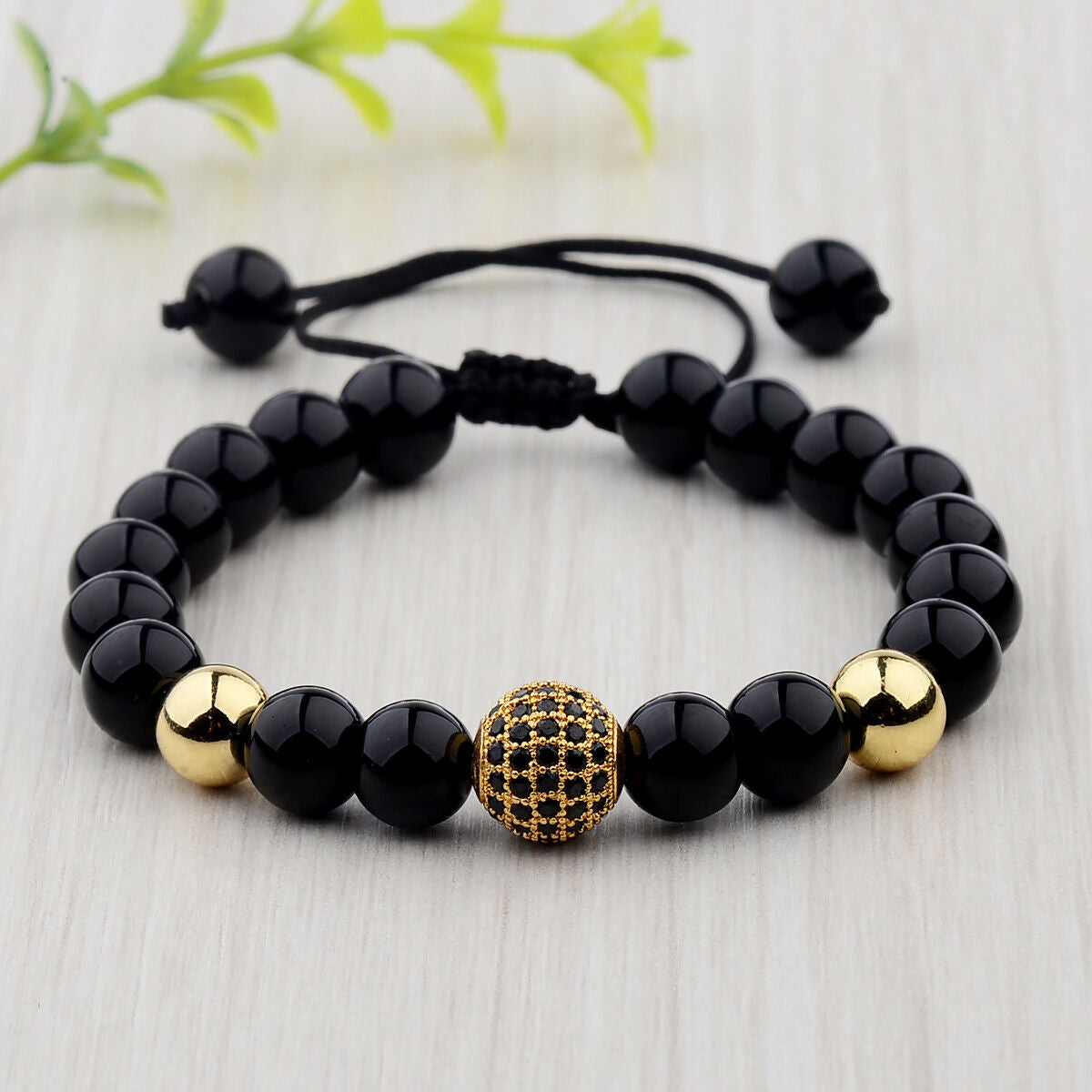 Armbånd med sorte onyx og zirconia.