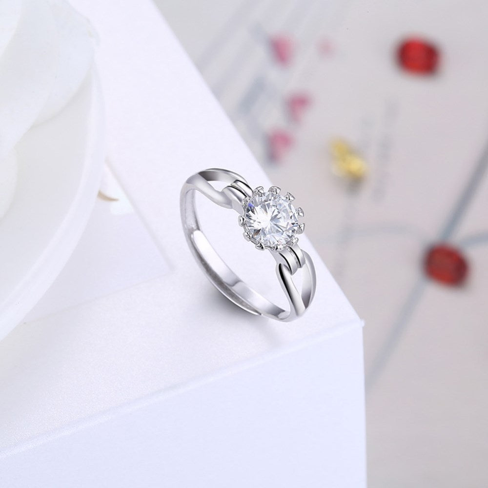 Sølv ring med blomst med zirconia sten