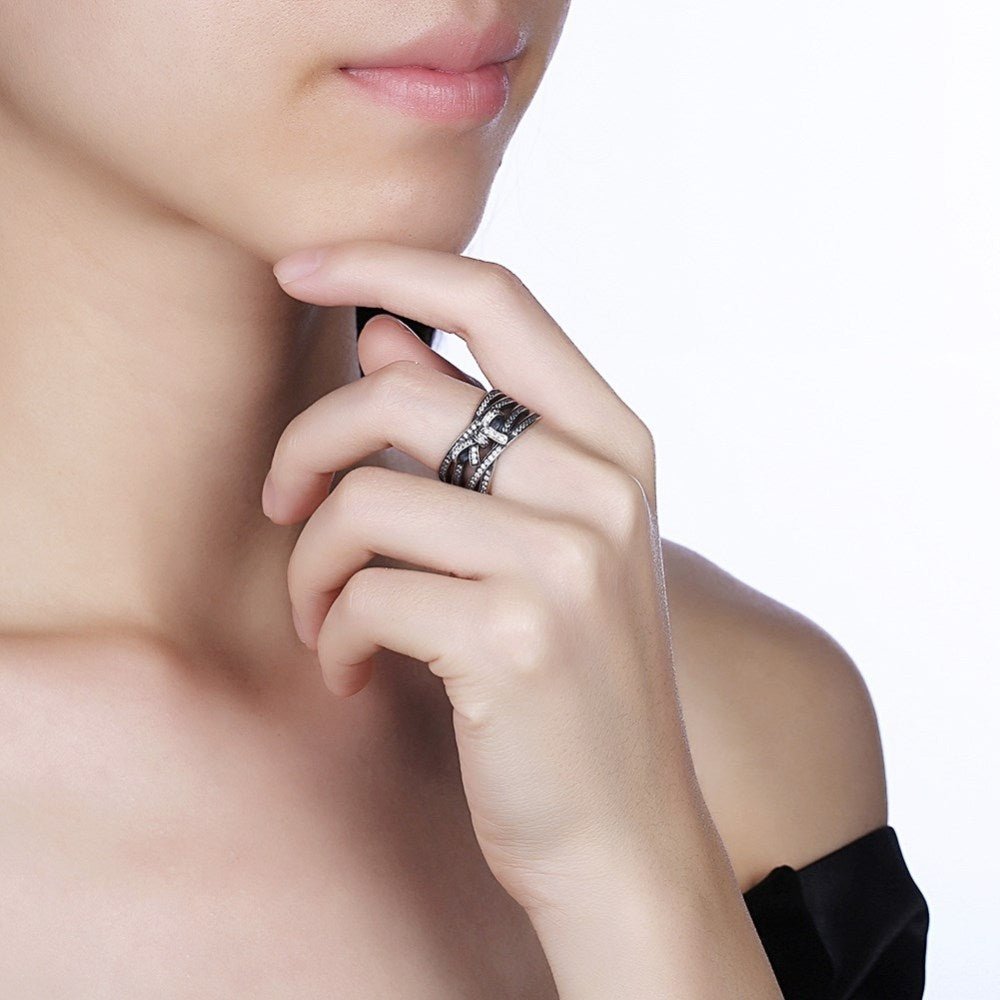 Bred sølv ring med sløjfe - Urma.dk