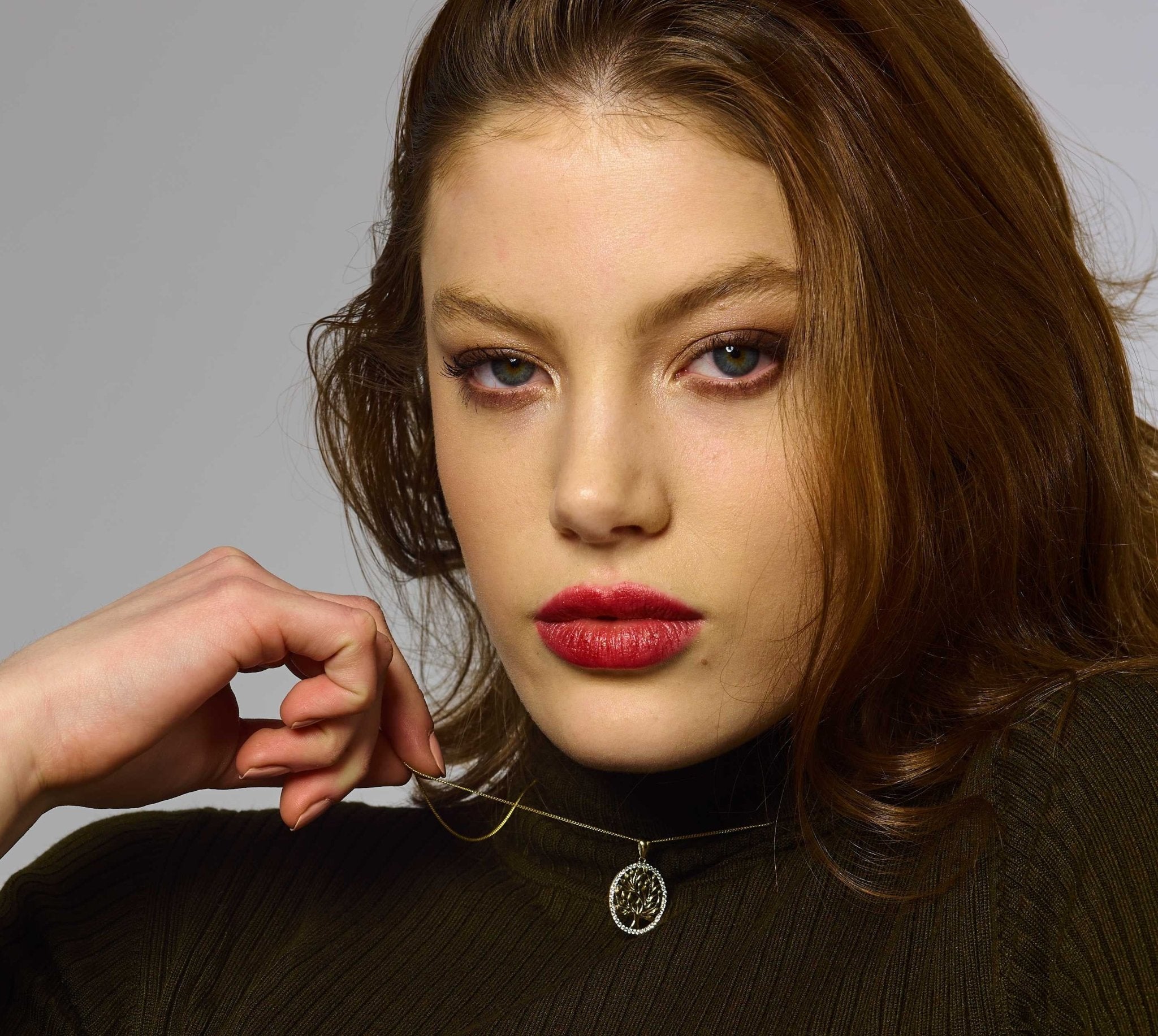 Guld vedhæng, Livets træ i 14 karat med zirkonia - Urma.dk