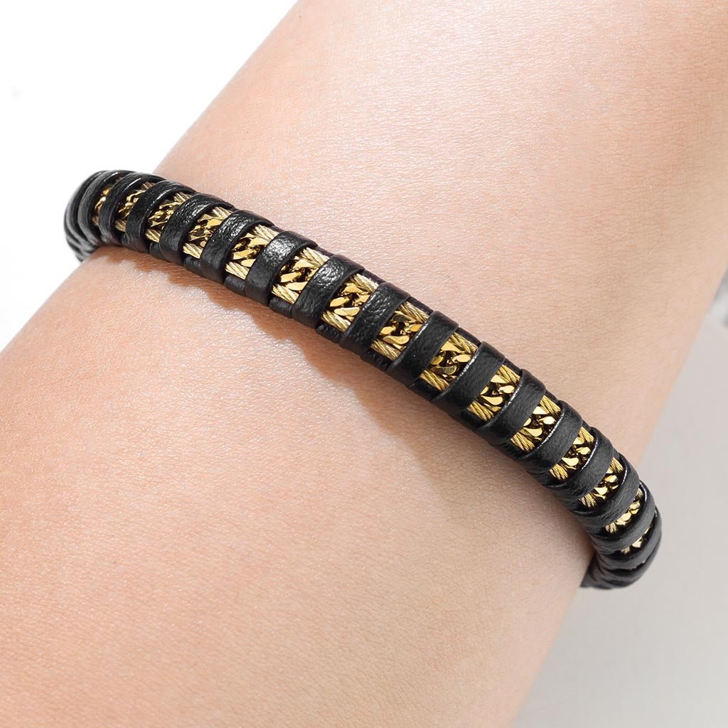 Herrearmbånd i læder med gylden stål 20 cm - Urma.dk