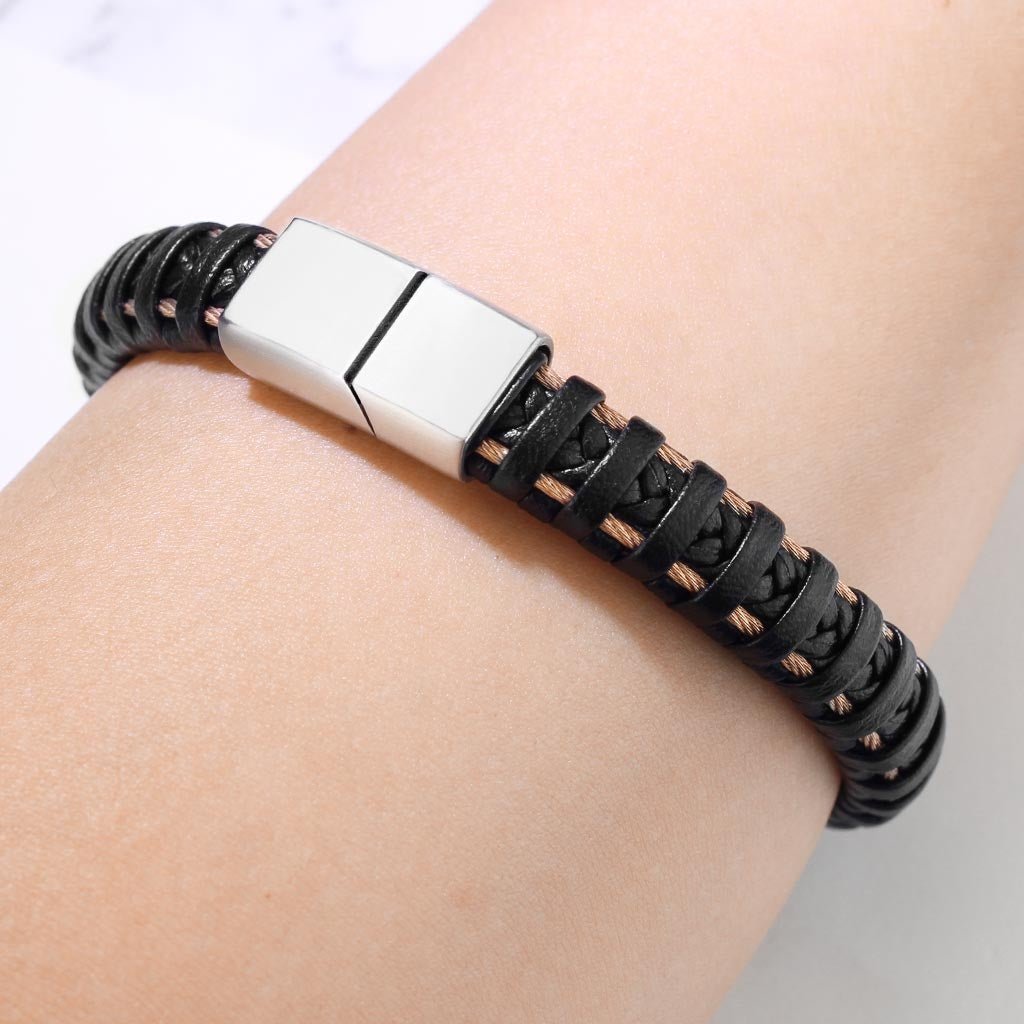 Herrearmbånd i læder med rosa stål 21,5 cm - Urma.dk