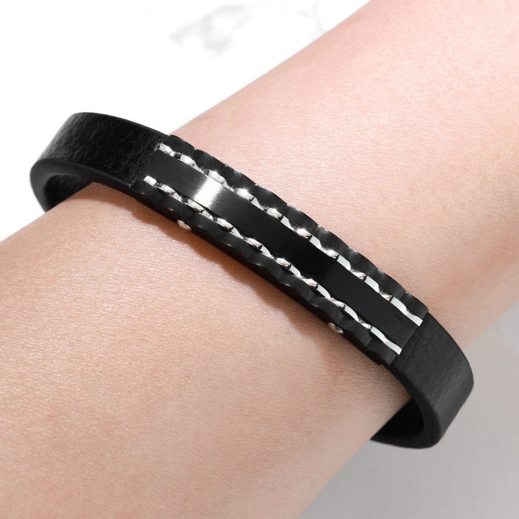 Herrearmbånd i læder med sort stål 20 cm - Urma.dk