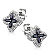 Ørestikker med med blomst med zirconia stene - Urma.dk