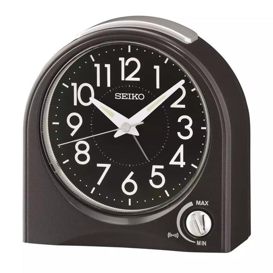 Seiko vækkeur, sort, med volume justering - 11,7 x 11,5 cm - Urma.dk