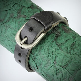 Herrearmbånd i sort læder 19-22 cm