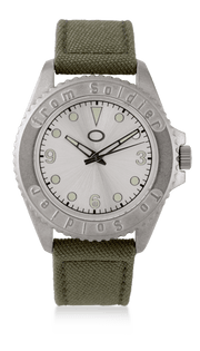 Soldier to Soldier ur - grøn - Urma.dk