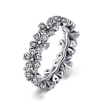 Sølv ring med blomster med stene - Urma.dk