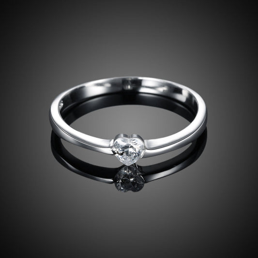 Sølv ring med hjerteformet zirconia - Urma.dk