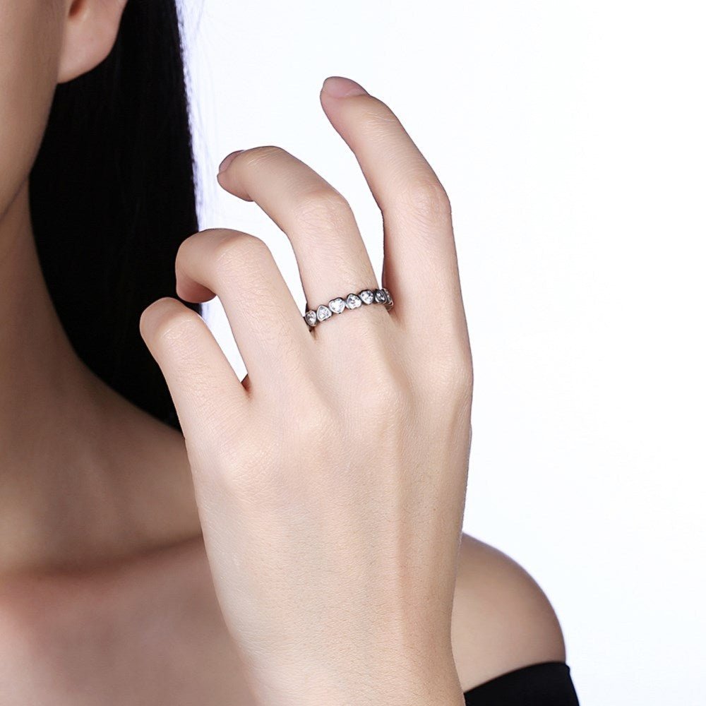 Sølv ring med hjerter med stene - Urma.dk