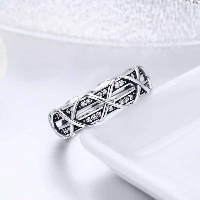 Sølv ring med krydser og zirconia stene - Urma.dk