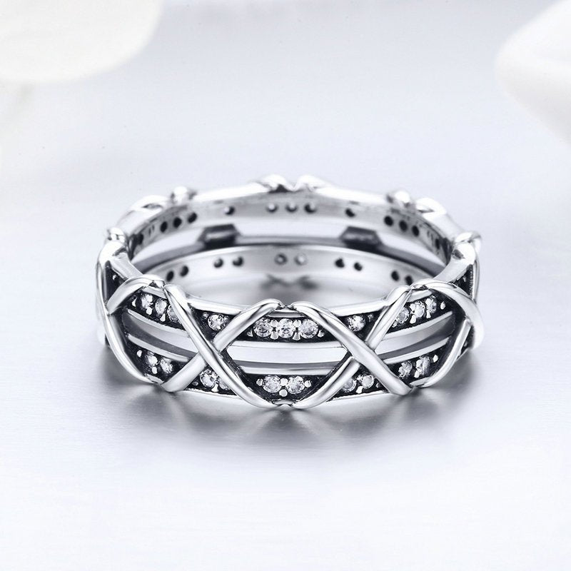 Sølv ring med krydser og zirconia stene - Urma.dk