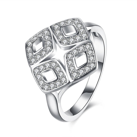 Sølv ring med mønster i rhombe form med zirconia. - Urma.dk