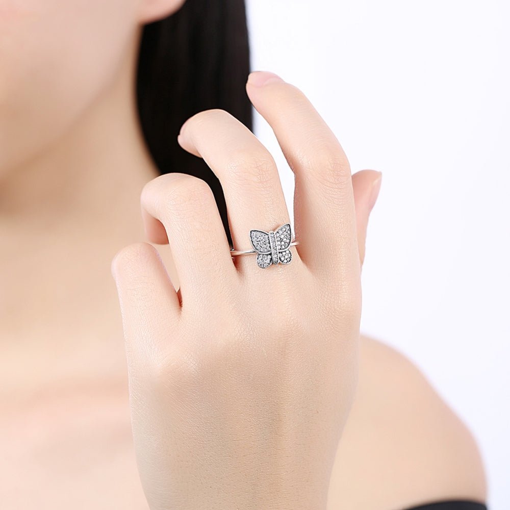 Sølv ring med sommerfugle med zirconia - Urma.dk