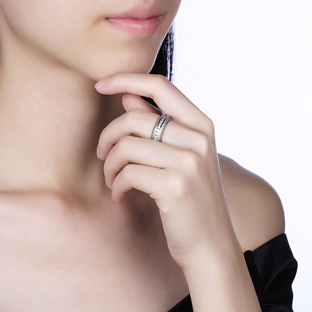 Sølv ring med stene hele vejen rundt - Urma.dk