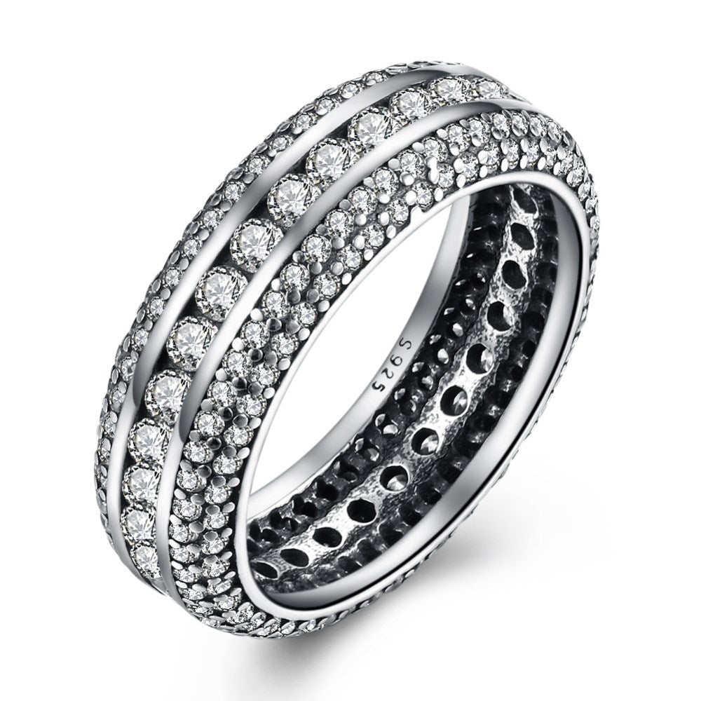 Sølv ring med stene hele vejen rundt - Urma.dk