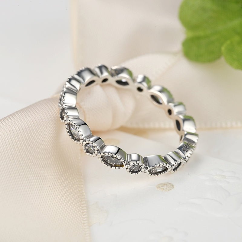 Sølv ring med zirconia - Urma.dk