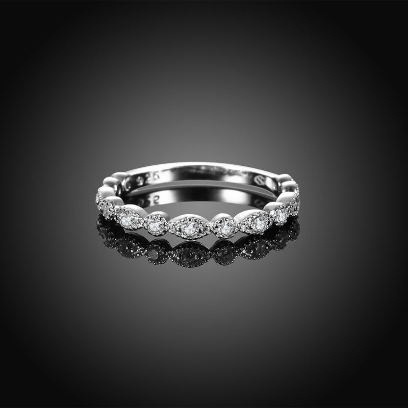 Sølv ring med zirconia - Urma.dk