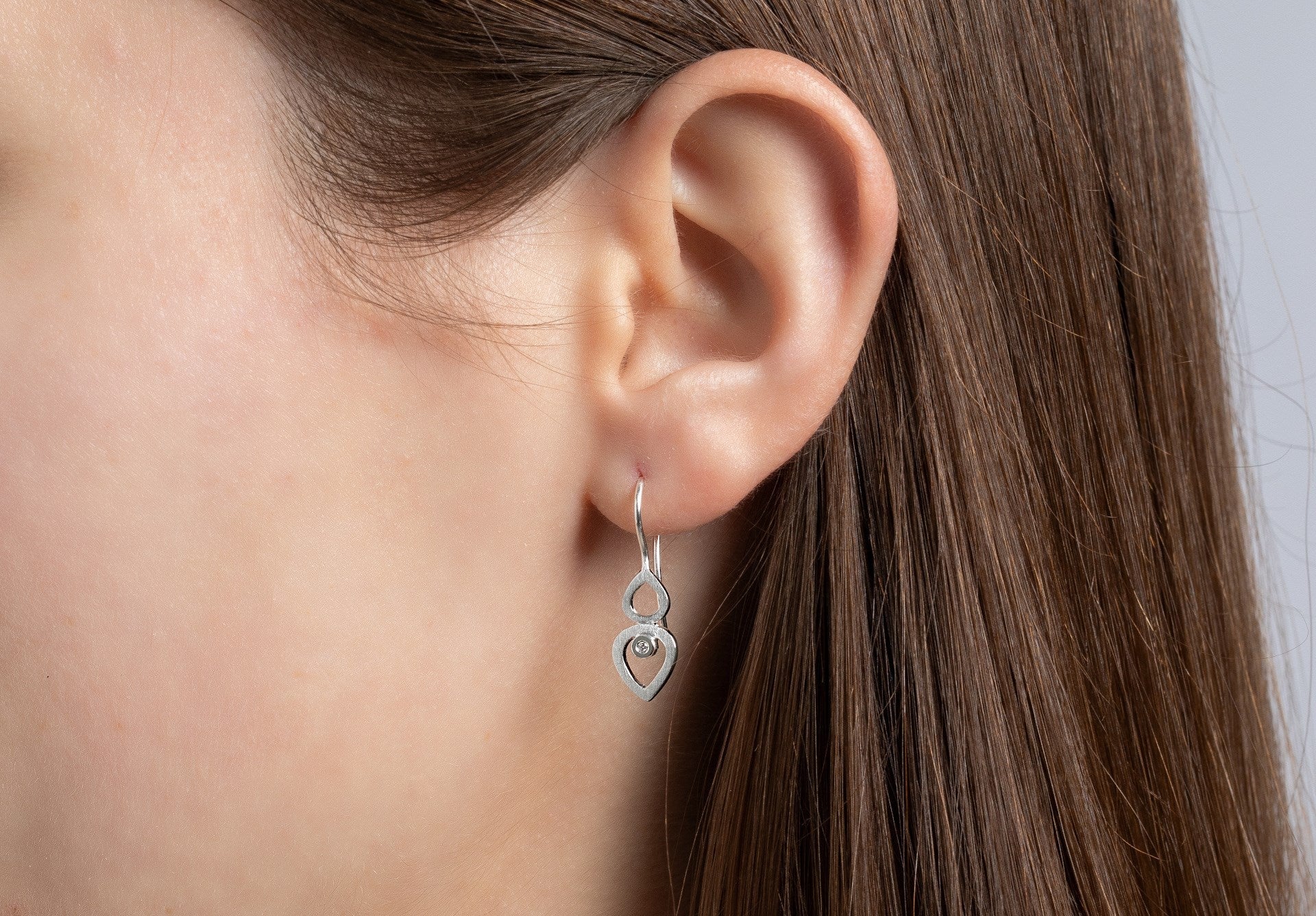 Sterling sølv mat ørehænger, br 0.02ct W - SI - Urma.dk