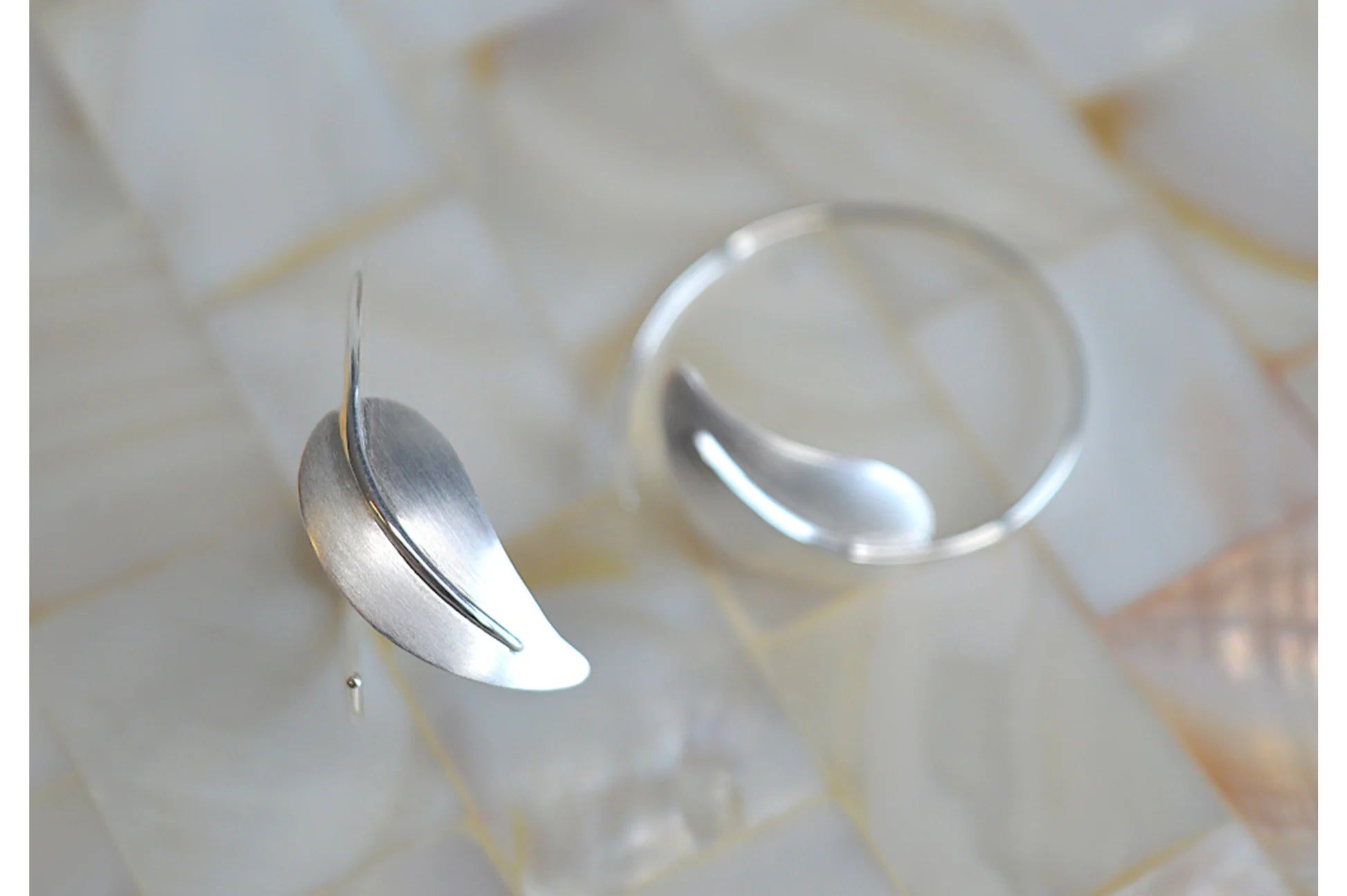 Sterling sølv ørehænger mat/blank - Urma.dk