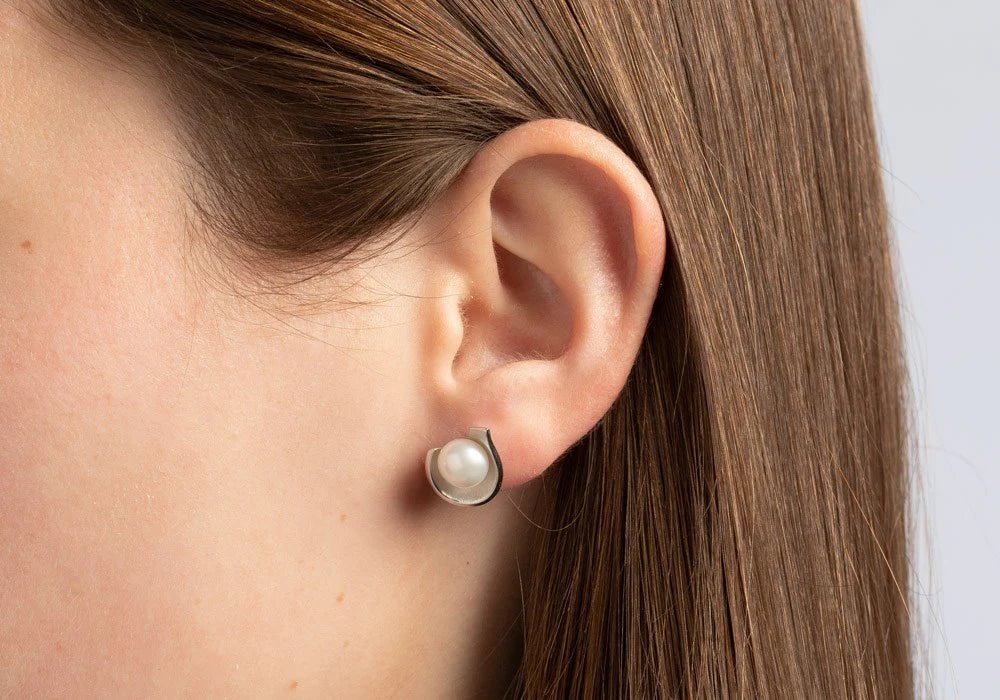 Sterling sølv ørehænger, mat/blank rho. kulturperle 4,49 - Urma.dk