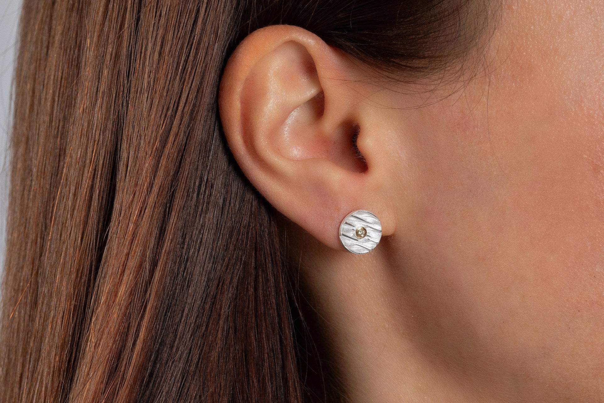 Sterling sølv Ørestikker, fg, tekstureret/blank, br 0.02ct - Urma.dk