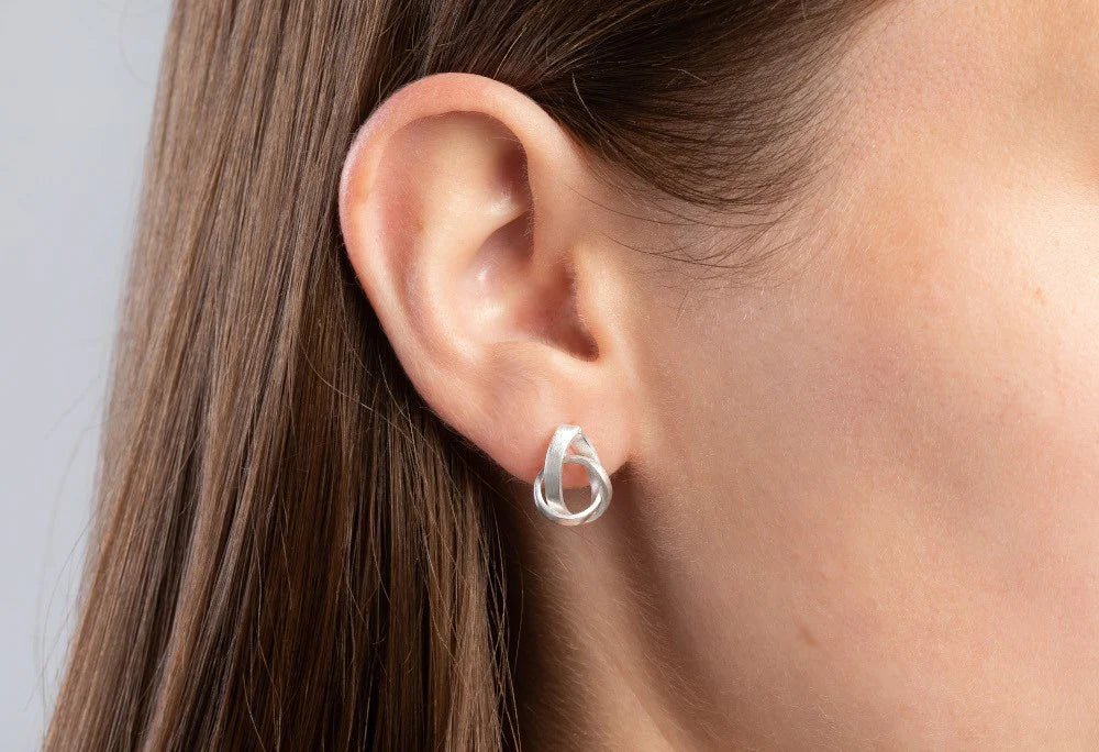 Sterling sølv Ørestikker mat. - Urma.dk