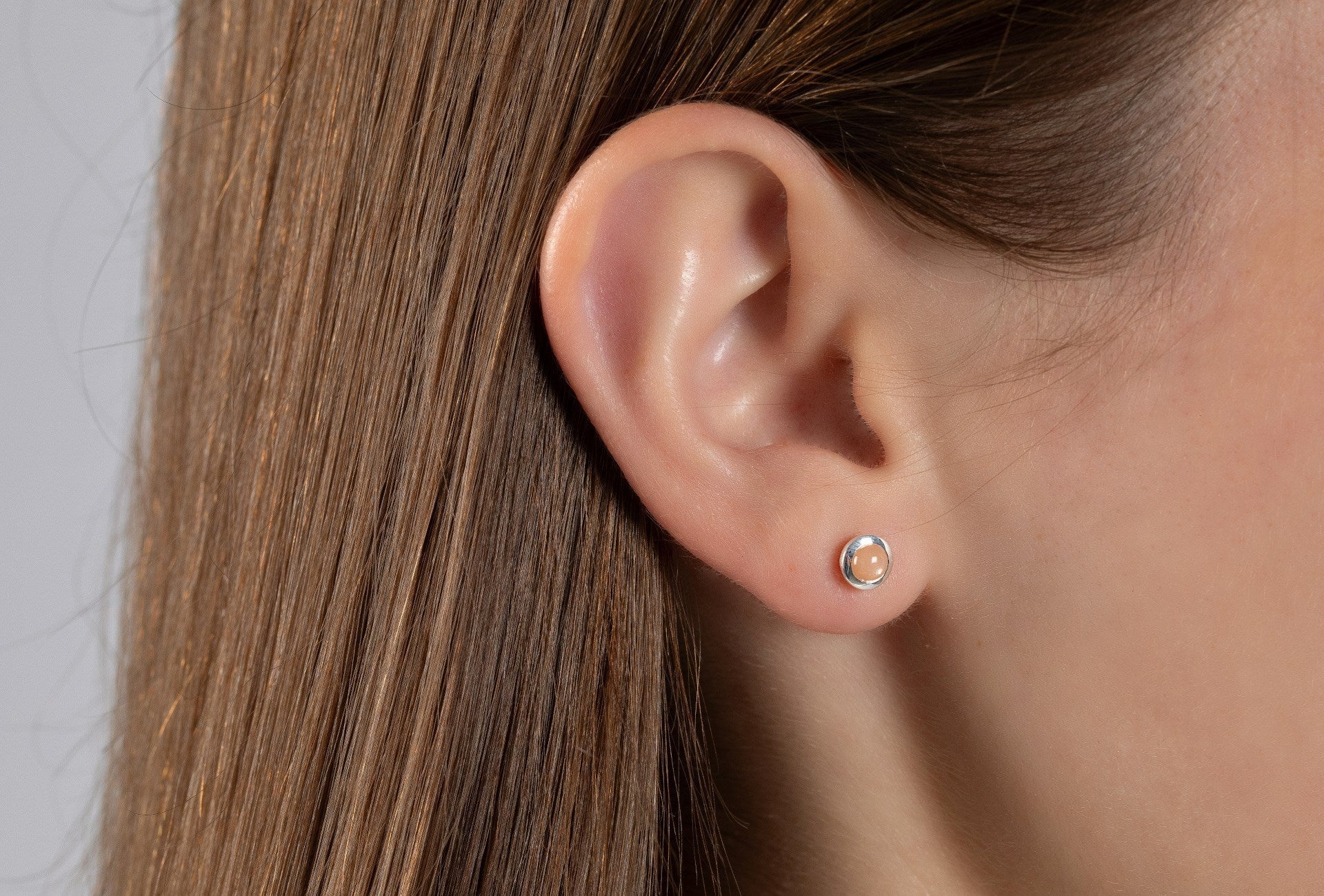 Sterling sølv Ørestikker mat/blank, månesten 1.19ct - Urma.dk