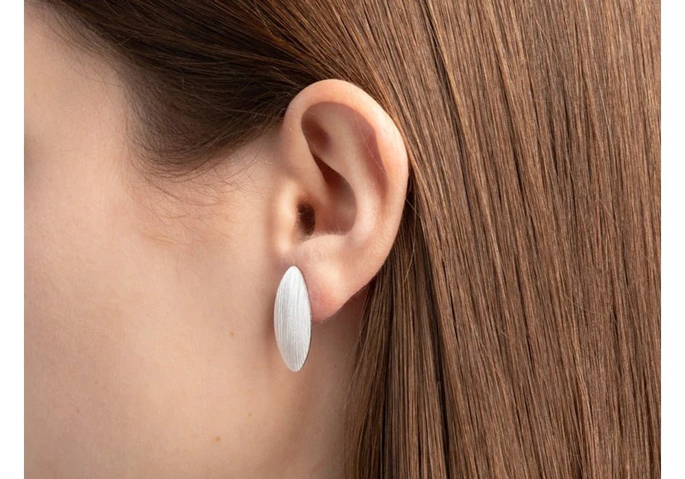 Sterling sølv Ørestikker mat/børstet - Urma.dk