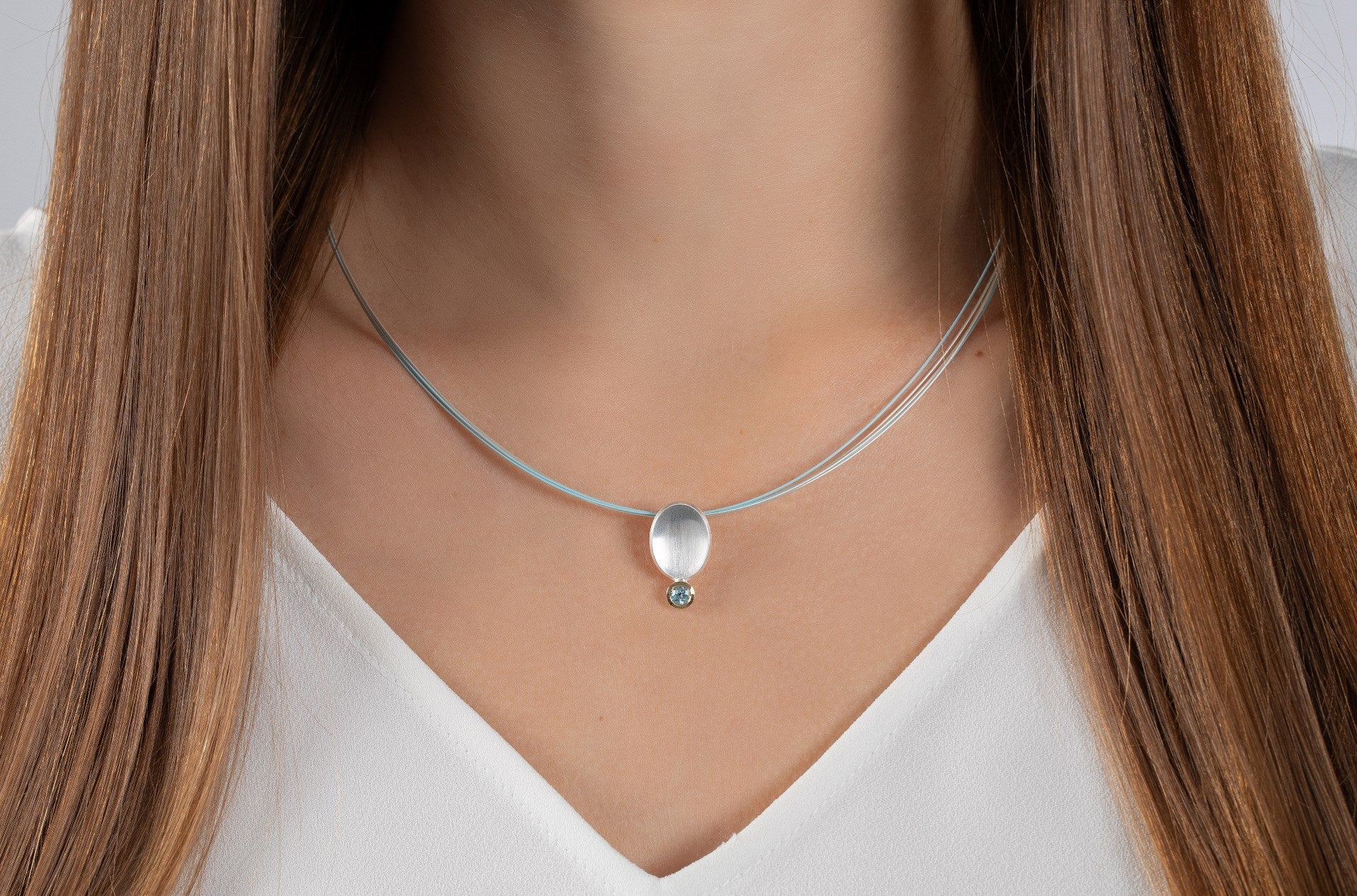 Sterling sølv Vedhæng, fg mat/blank, blå topas 0,21ct - Urma.dk