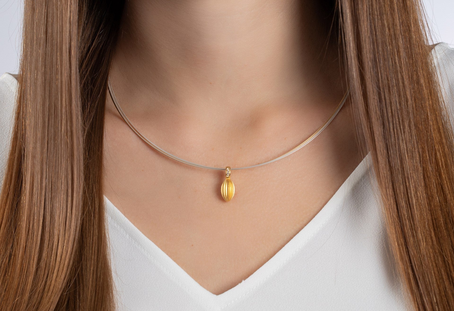 Sterling sølv Vedhæng, fg sandblæst, hvid topas 0,04ct - Urma.dk