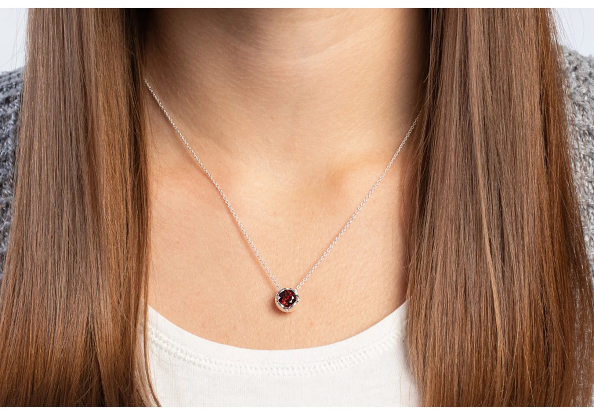 Sterling sølv Vedhæng inkl. rund ankerkæde mat Granat1,2mm - Urma.dk