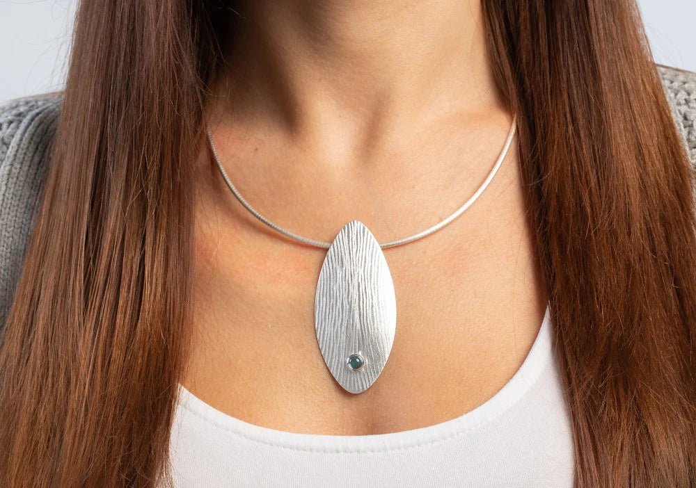 Sterling sølv Vedhæng mat/børstet/blank blå topas 0,83ct - Urma.dk