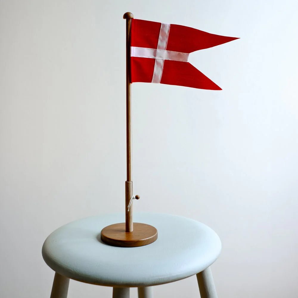 Træ, flagstang 39cm, Egetræ - Urma.dk