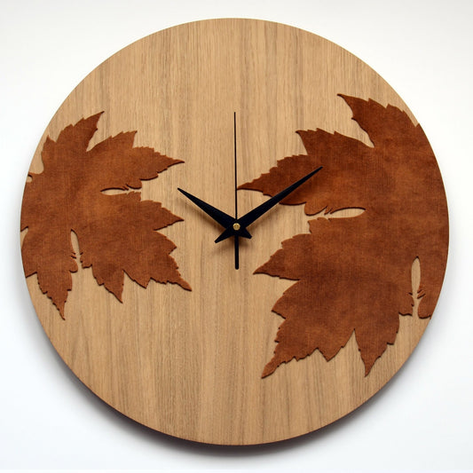 Vægur AUTUMN håndlavet i ægte træ 43 cm - Urma.dk