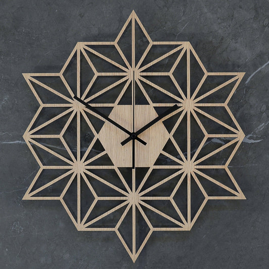 Vægur SNOWFLAKE håndlavet i ægte træ - 43 cm - Urma.dk