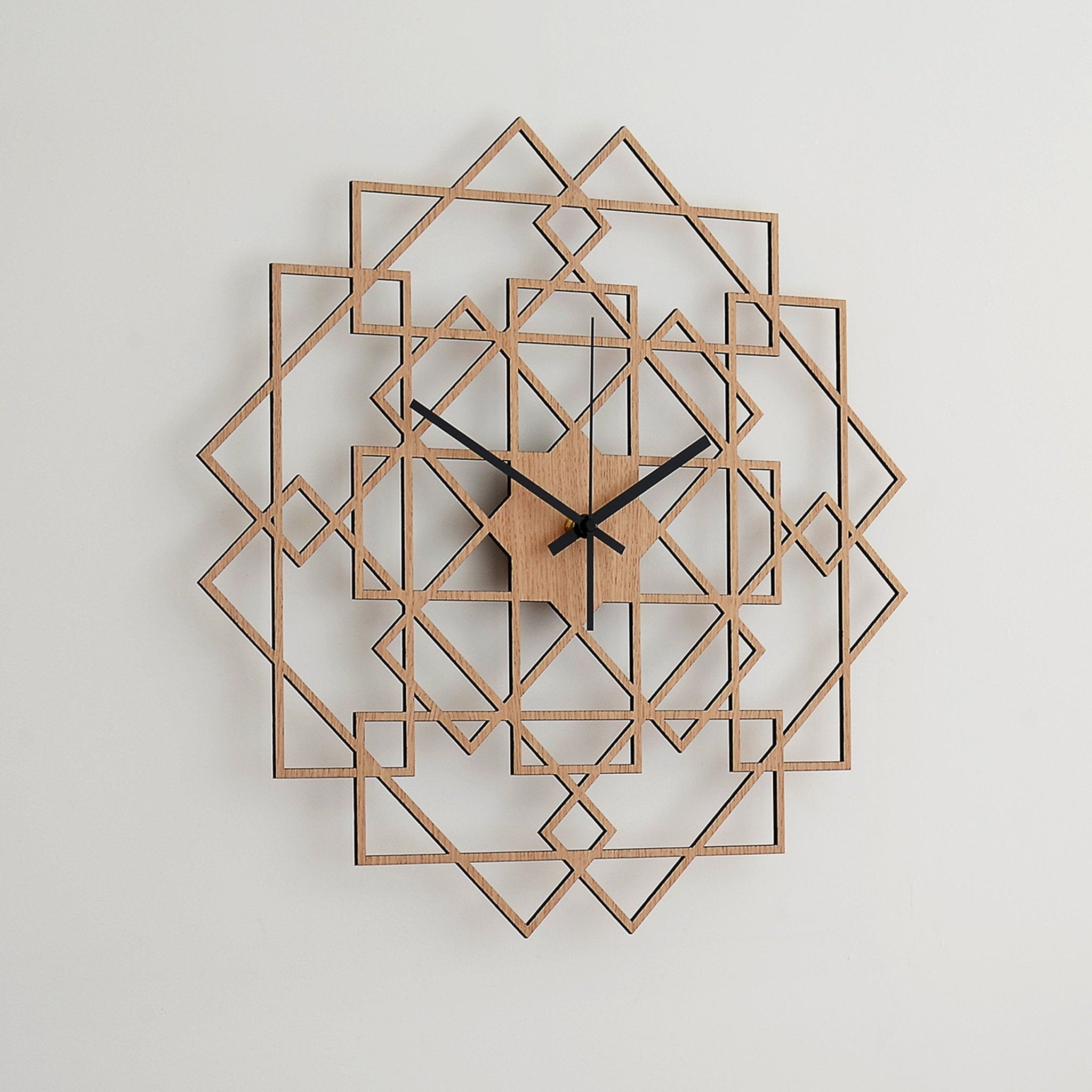 Vægur SQUARE håndlavet i ægte træ 43 cm - Urma.dk